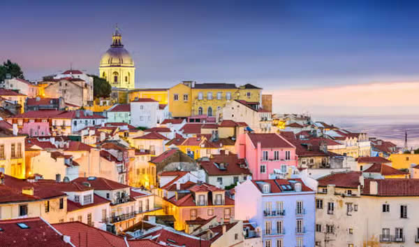 Alfama: What to Visit in Lisbon’s Most Traditional Neighborhood