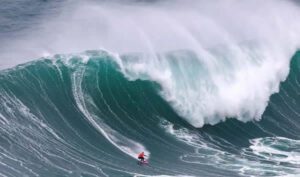 La Meilleure Période pour Voir les Vagues Géantes à Nazaré