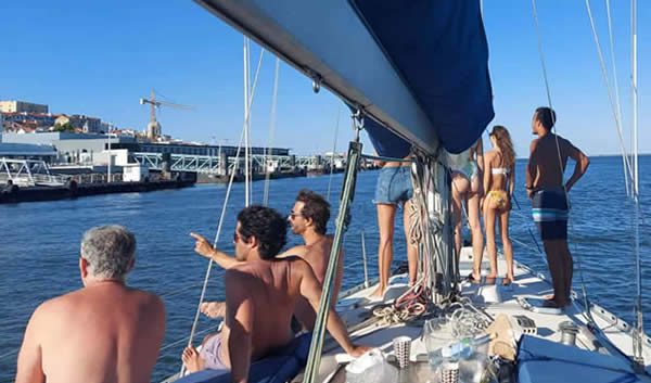 Passeios de Barco em Lisboa pelo Rio Tejo