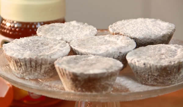 Desserts typiques des Açores : Ananas de São Miguel et Queijadas