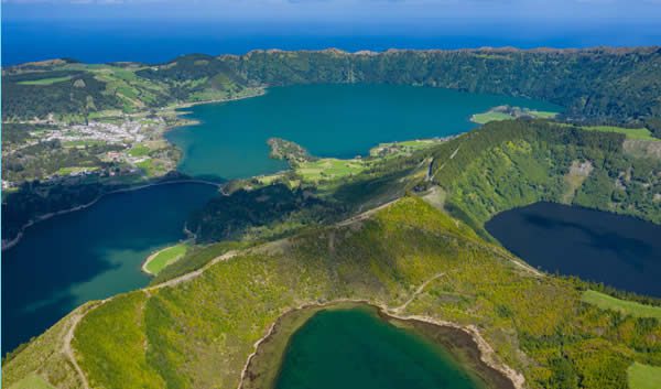 Vista panorámica de la Lagoa das Sete Cidades, Isla de San Miguel, Azores